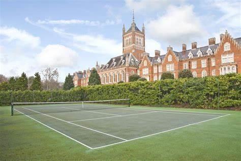 Holloway Drive, Virginia Water